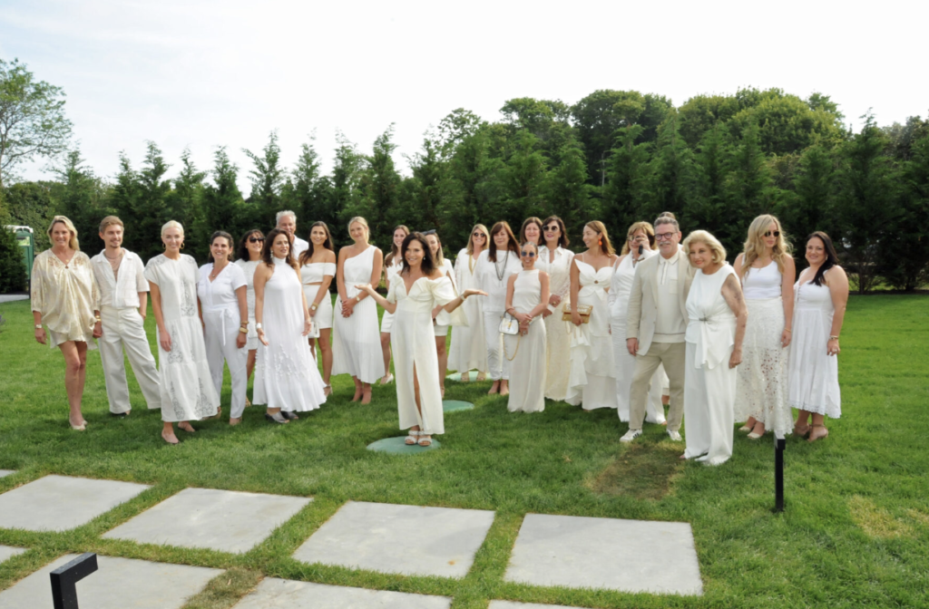 what to wear white party, Holiday House Hampton Designer Showhouse. 